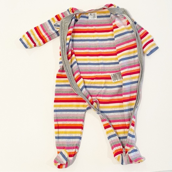 Gap 3-6M striped footed onesie - Picture 3 of 6